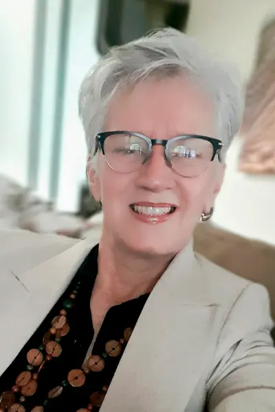 Patricia Villa-Roel - Founder & Relocation Strategist